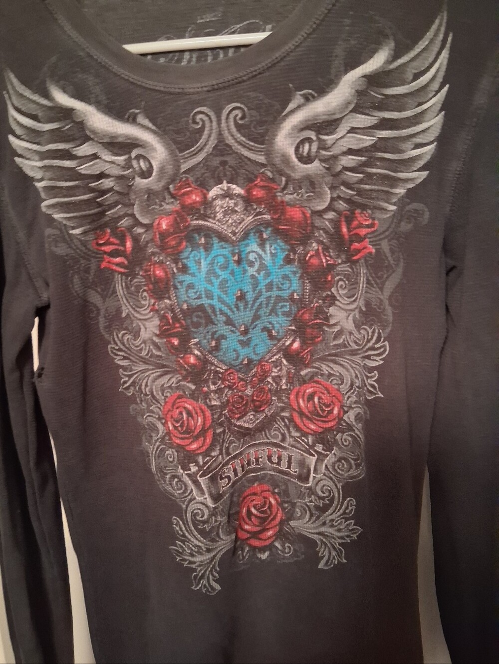 Women's sinful long-sleeved shirt